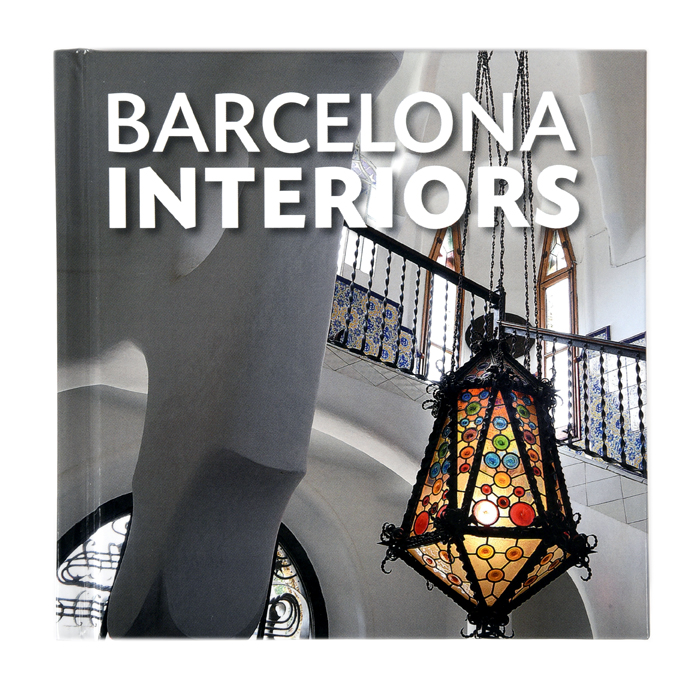 Barcelona interiors, mise en page de livres, graphisme, direction artistique, édition graphique, intérieur et couverture.